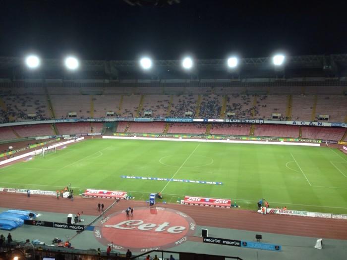 Napoli, spaccio al San Paolo: quando la droga costa meno di un biglietto in curva