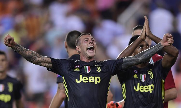 Bernardeschi: 'Giocare nella Juve è emozionante' VIDEO