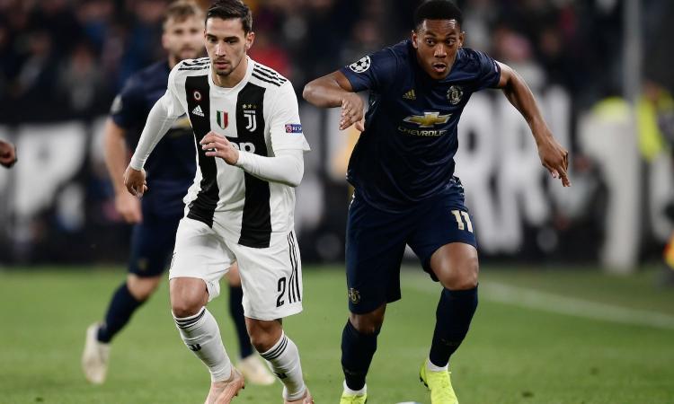 Dall'Inghilterra: Martial, inserimento a sorpresa