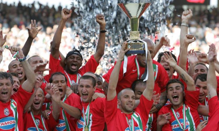 La Juve festeggia lo scudetto del 2006, invasione interista su Twitter: tutti contro tutti