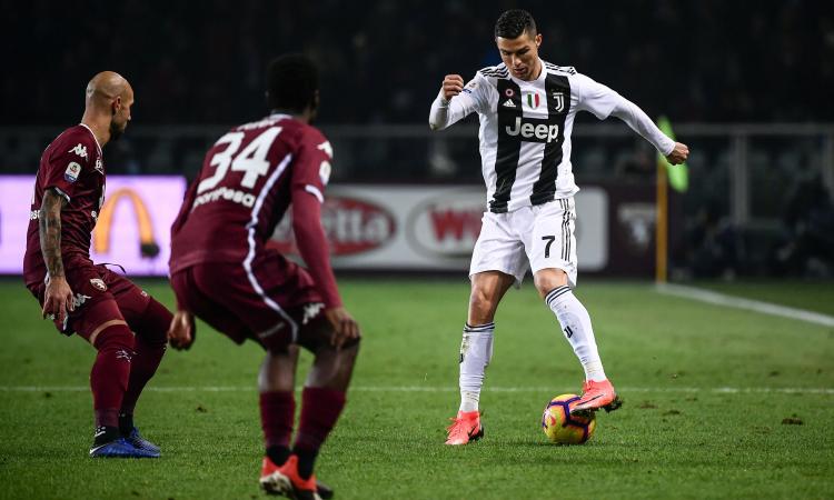 Derby di rigore: Ronaldo decide Torino-Juve, ma che fatica