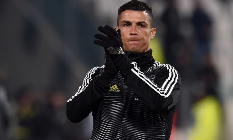 Ronaldo MVP di dicembre: la Juve lo premia così VIDEO