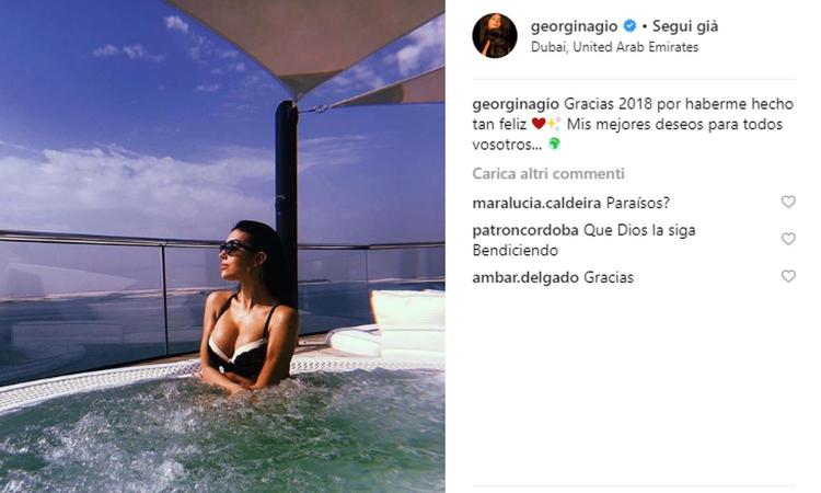 Georgina, pazzesca a Dubai: 'Si raccoglie ciò che si semina' FOTO