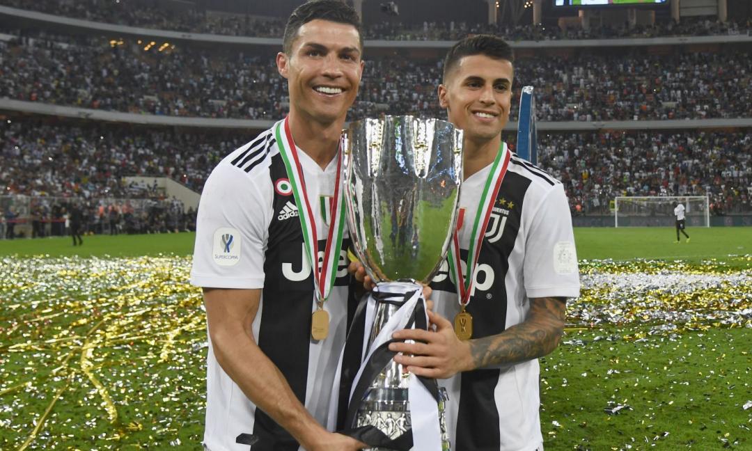 Cancelo Cr7 Il Migliore Al Mondo Alex Sandro E Un Esempio Ilbianconero Com mondo alex sandro e un esempio