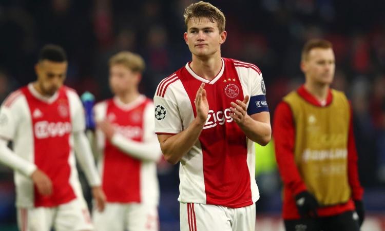 De Ligt allo Stadium, l'Ajax: 'Ti piace la vista?' VIDEO