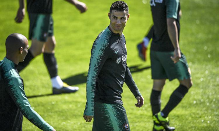 Sky: 'Ronaldo, punto interrogativo sull'Ajax'