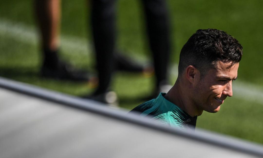 Portogallo, CR7 torna in Nazionale: le FOTO dall'allenamento