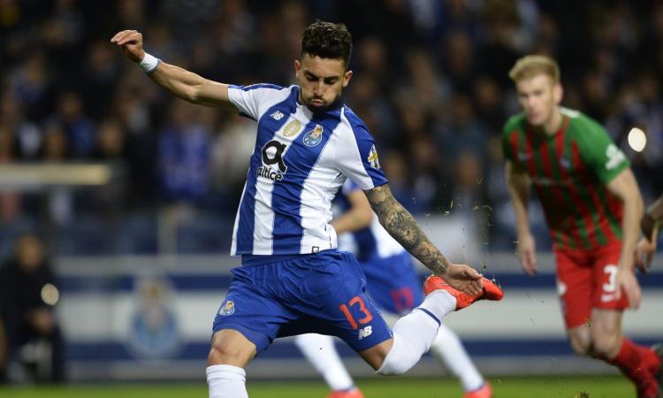 Mercato terzini, per Alex Telles c'è il Psg: la posizione della Juve