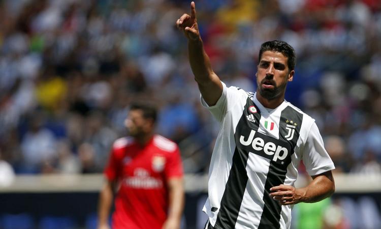 Arsenal su Khedira e lui vola all'Emirates Cup FOTO