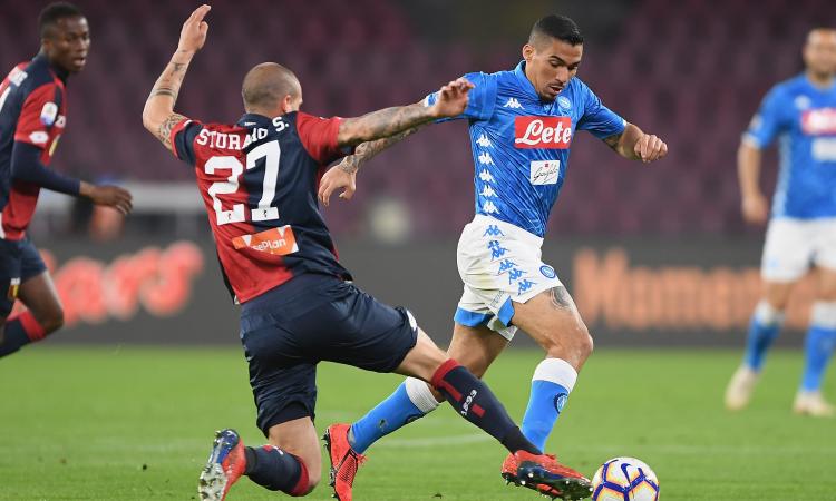 Napoli-Genoa 1-1: Lazovic risponde a Mertens. Espulso Sturaro