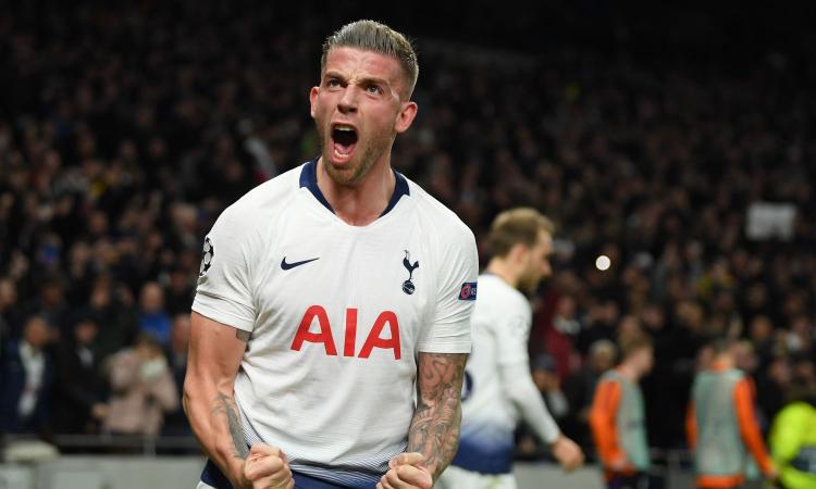 Alderweireld, affare con clausola: un club sfida la Juve