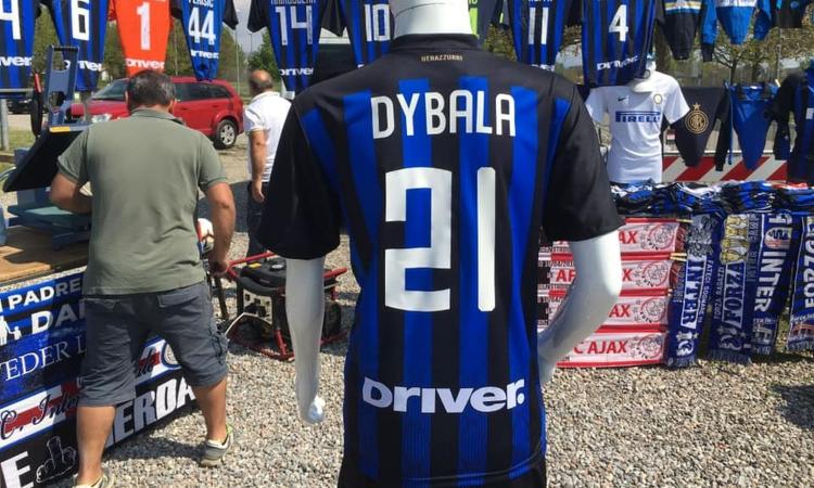 Inter, alla Pinetina è già in vendita la maglia di Dybala! FOTO