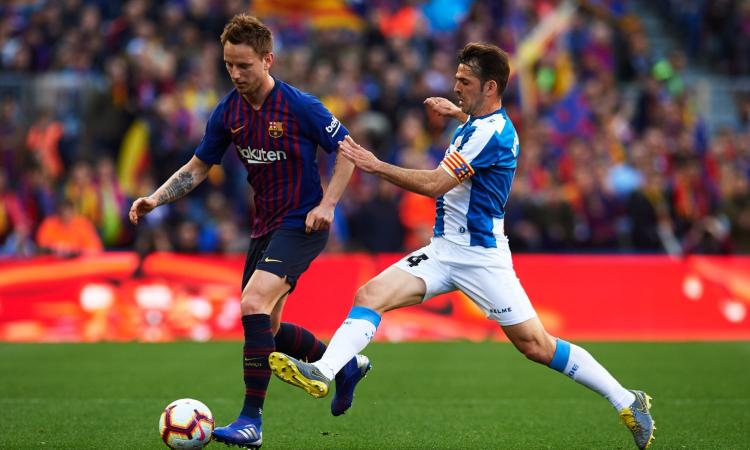 Rakitic è sul mercato: è sfida Juve-Inter