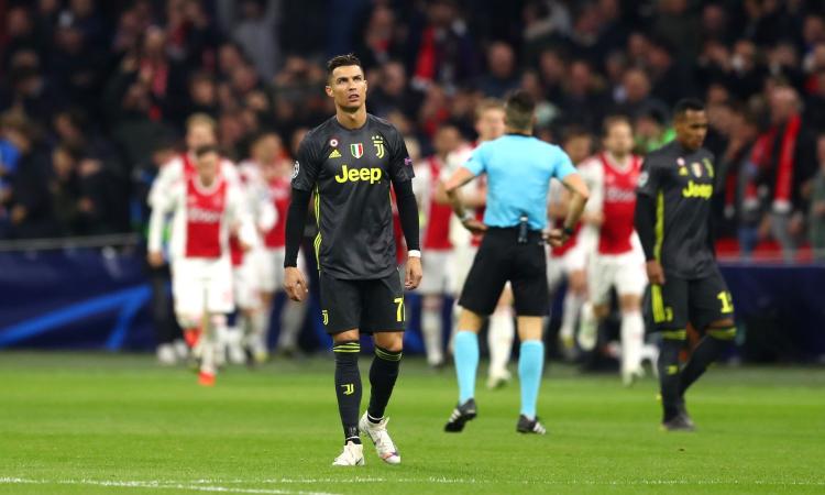 Il palo ferma la Juve: non basta Ronaldo, contro l'Ajax è 1-1