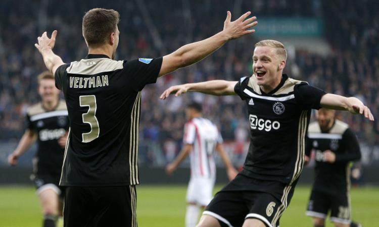 Ajax, segnale alla Juve: vince 4-1 e si porta in testa al campionato