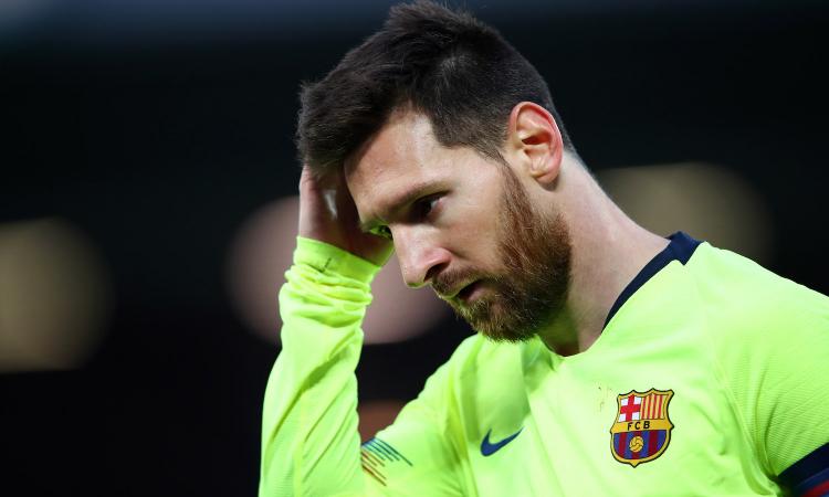 Messi contestato dai tifosi del Barcellona: a un passo dallo scontro!