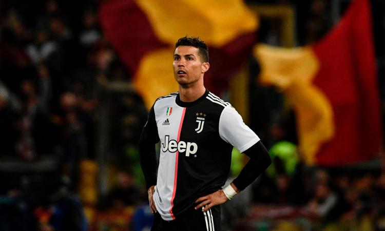Ronaldo colpito da un centrocampista in Serie A: 'Veramente forte'
