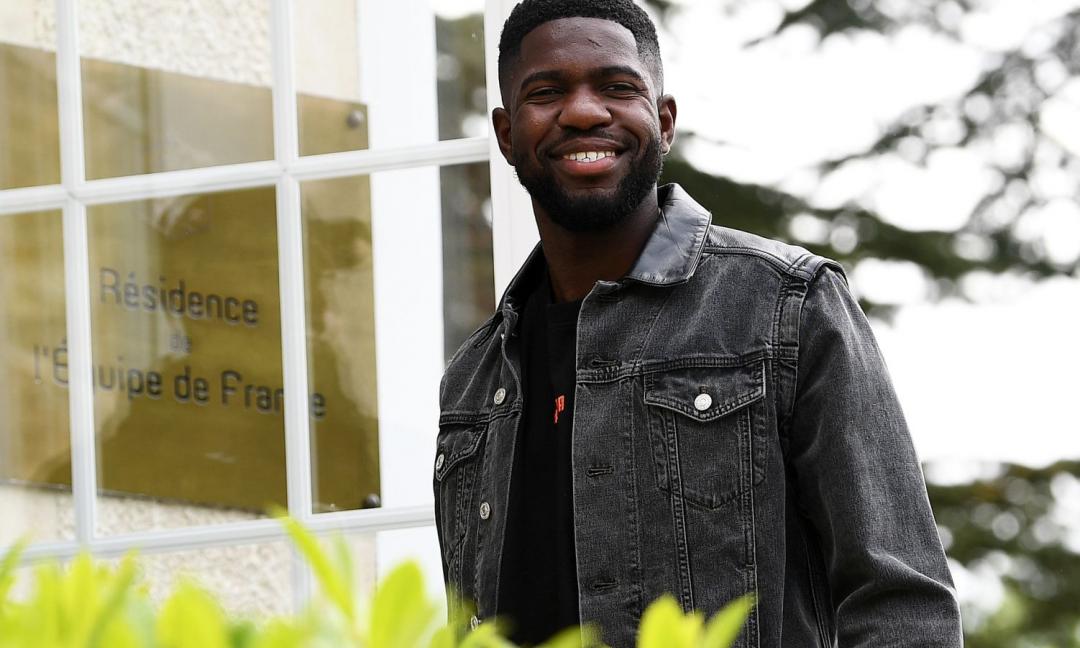 Barcellona, anche Umtiti tra i cedibili: la posizione della Juve