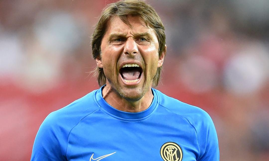 Conte fa la lista della spesa: c'è anche un ex Juve