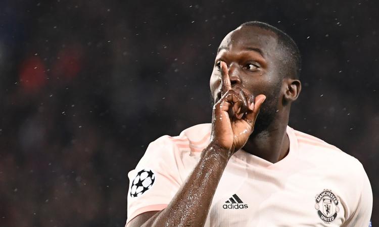 Lukaku: FOTO con la maglia del Man United, ma aspetta la Juve