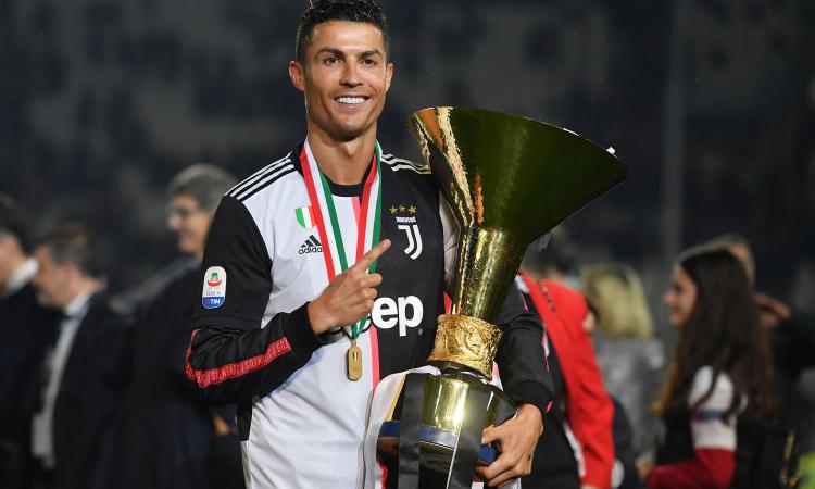 Juve, Ronaldo è tornato a Torino! Domani la prima con Sarri