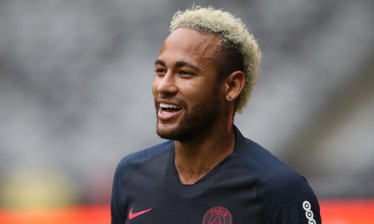 PSG, Neymar manda un segnale: è tornato ad allenarsi