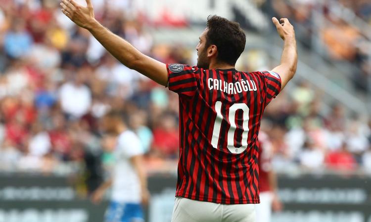 Mercato Juve, rischia di svanire il colpo Calhanoglu: la situazione