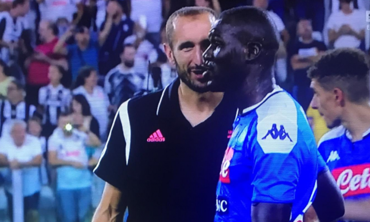 Razzismo, parla Chiellini: 'Matuidi era impazzito. Non riuscivo a fermarlo' VIDEO