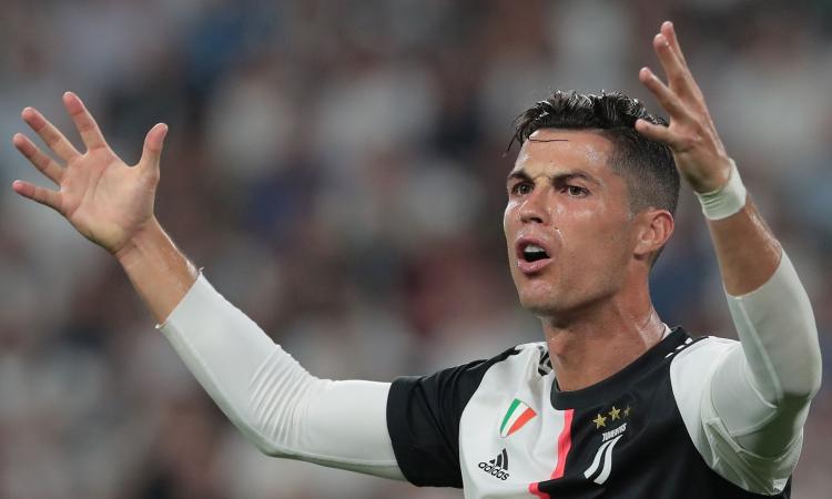 Ronaldo scoppia in lacrime dopo aver visto un VIDEO del padre