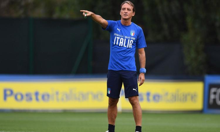 Ct Mancini su Bonucci: 'E' il capitano, deve fare attenzione'