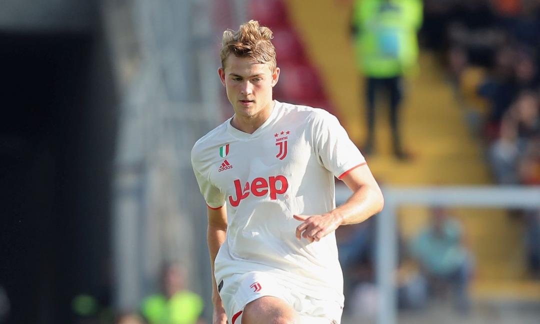 Sarri ci mette la firma, però non fa più giocare De Ligt: il problema era lui?