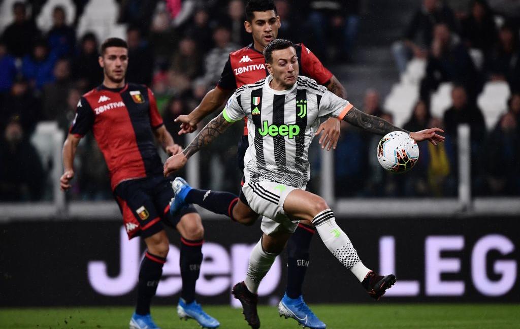 Juve-Genoa, TOP e FLOP a fine 1T: poesia Dybala, Bernardeschi ci prova