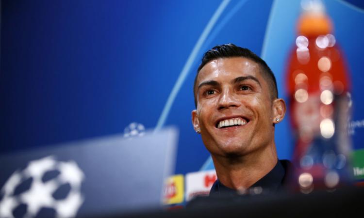 Ronaldo, battuta a fine conferenza: 'Nessuno mi ha chiesto...'