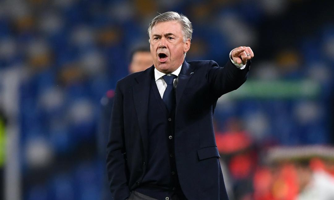 Polveriera Napoli: i tifosi chiedono l'esonero di Ancelotti e Marotta vuole Mertens...