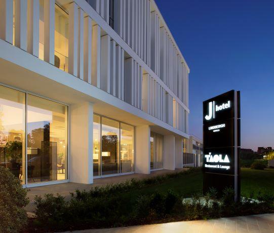 La Juve compra tutto il J-Hotel