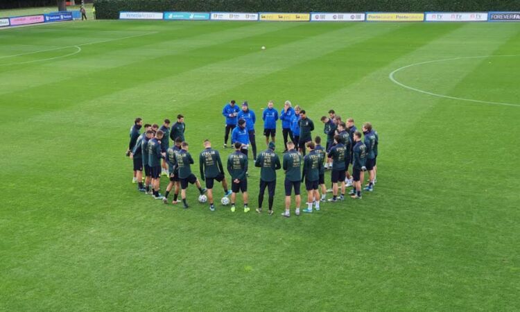 Covid, UFFICIALE: troppi contagi, salta una partita della Nazionale