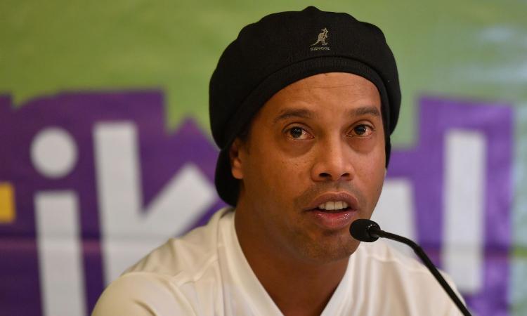 Ronaldinho: 'Messi? Non so se è il migliore della storia, ma dei suoi tempi'