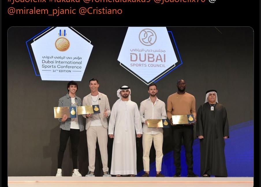 Dal selfie di Lukaku e Pjanic al vestito chic di Ronaldo: FOTO e VIDEO da Dubai