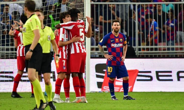 Messi, bufera per il faccia a faccia con Joao Felix: 'Se l'avesse fatto Ronaldo?'