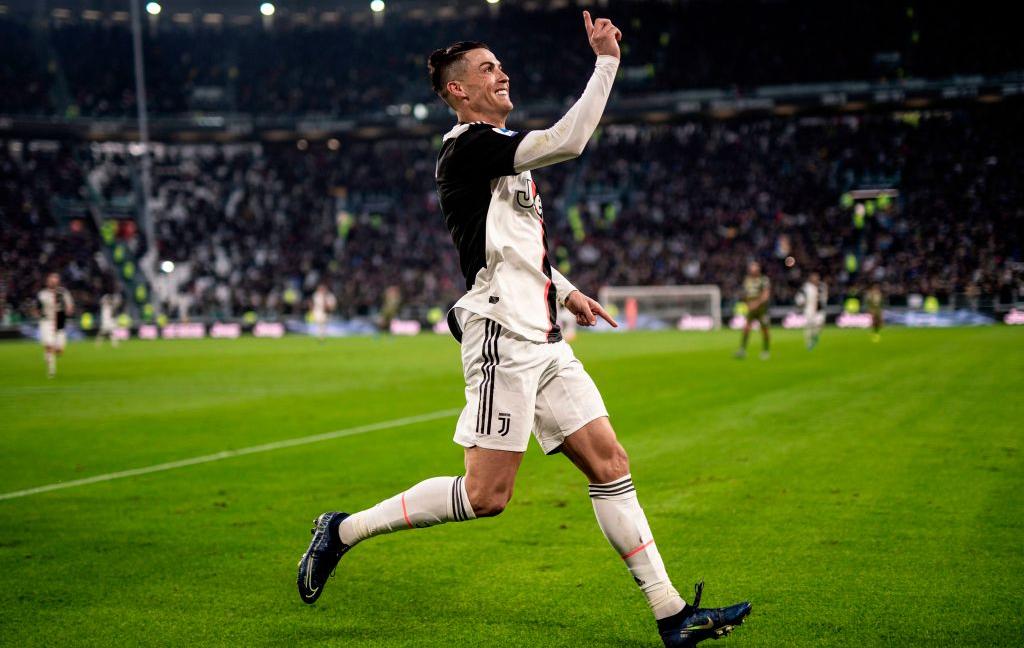 Dall'Inghilterra: 'Scandalo Uefa: cambiata la top 11 per Ronaldo!'