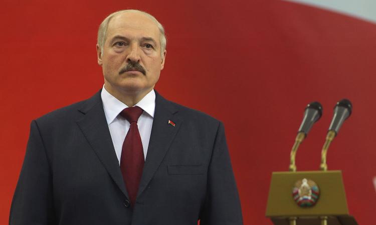In Bielorussia il calcio è a porte aperte. L'ex Juve Aleinikov: 'Una follia'