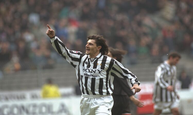 Juve, 24 anni fa il 6-1 al PSG in Supercoppa Europea  VIDEO