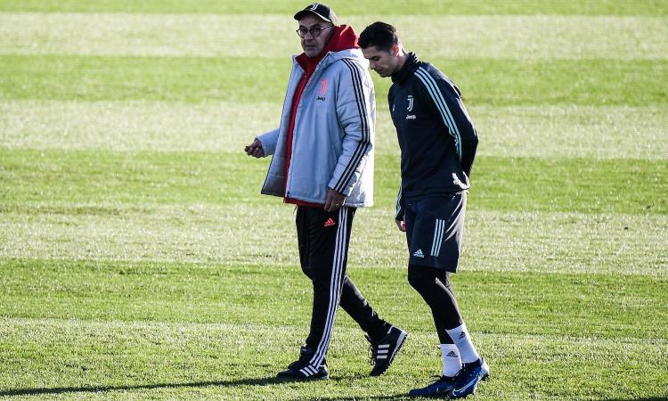 Sarri e Ronaldo, mai così lontani. Tensione e disaccordo: 'A Torino è gelo'