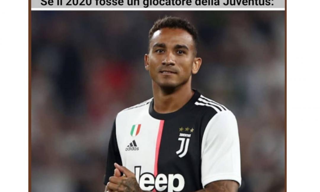 Juve, il secondo tragico Danilo: ecco i 'meme' dopo l'espulsione GALLERY