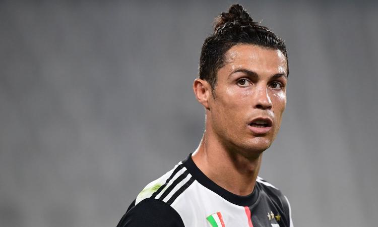 Ronaldo nella top ten mondiale dei social: guadagna 790mila euro per ogni post. La classifica completa