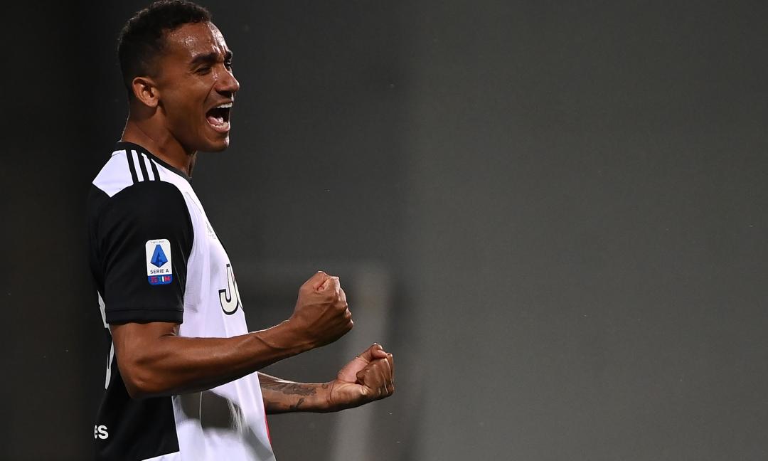 Danilo: 'Pirlo? Si è allenato con noi, è incredibile. Conosce la Juve, sa parlare ai giocatori, ecco perché ci piace'