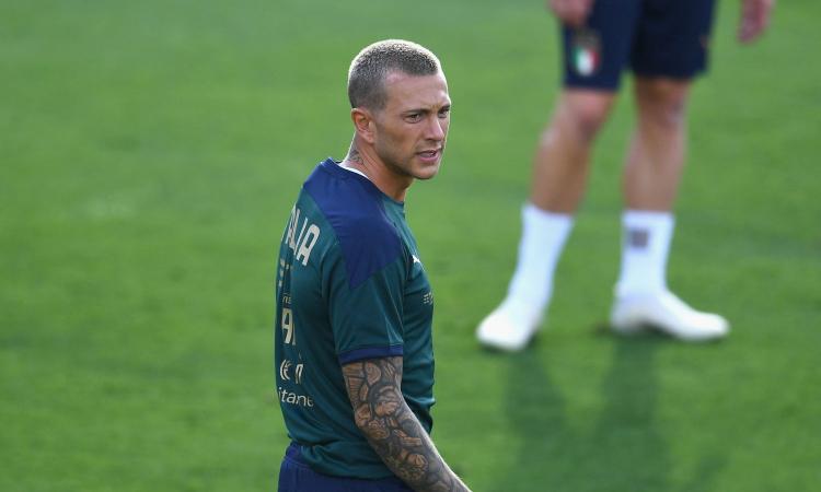 Bernardeschi riappare sui social: FOTO con la figlia, il messaggio 