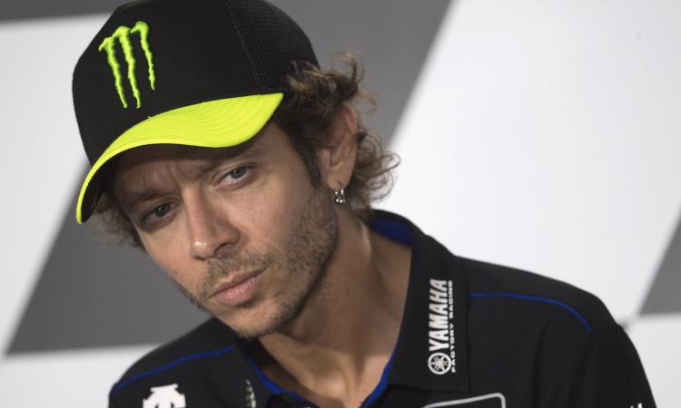 Valentino Rossi ironizza: 'Io, la Pellegrini e Ronaldo positivi, il virus ci vede bene'