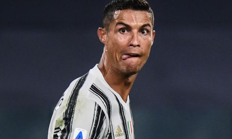Ronaldo dice 'Sììì' e l'amico commenta: 'Ora tocca a te'. L'enigma social