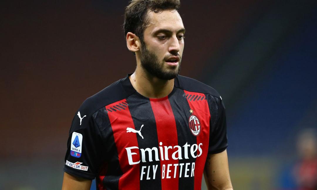 Maldini su Calhanoglu: 'Stiamo provando a tenerlo, ma...'